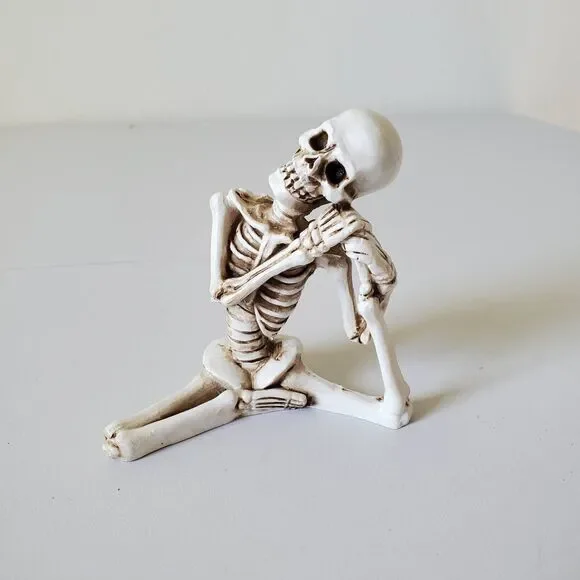 Halloween Yoga Skeleton Figurines Decorations Zen Poses Resin Set of 4 New - Picture 2 of 16